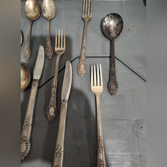 WM A Rogers AA Heavy Oneida LTD 21 Piece Plated Flatware Set Old South - Picture 9 of 13